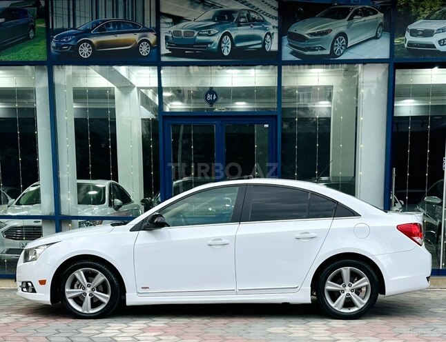 Chevrolet Cruze-11