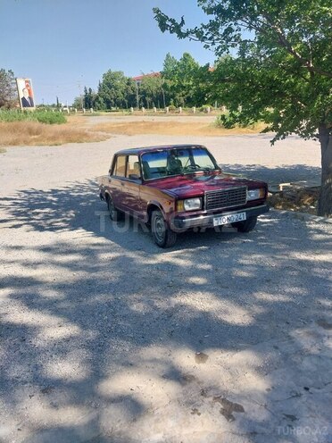 LADA (VAZ) 2107-1