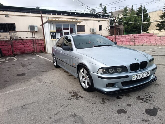 BMW 523-2