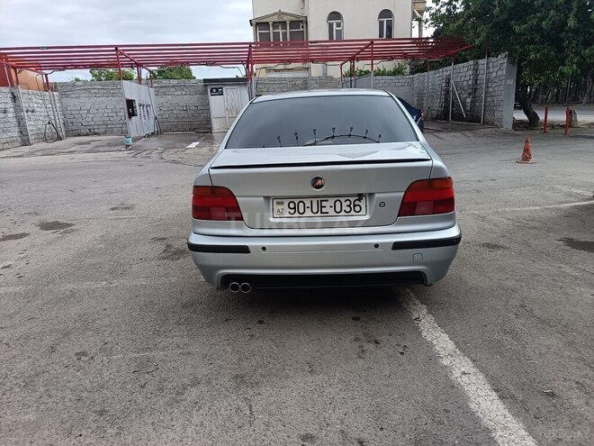 BMW 523-6