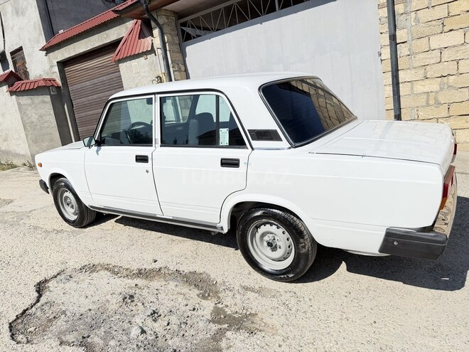 LADA (VAZ) 2107-5