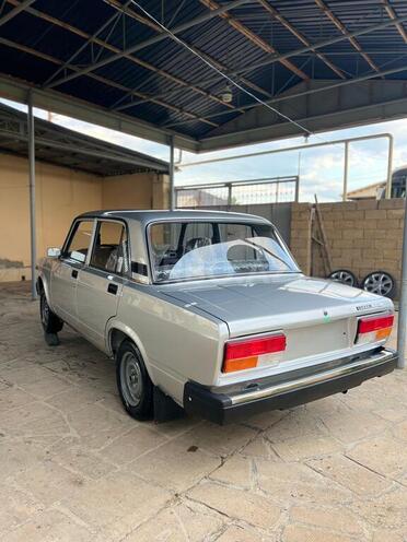 LADA (VAZ) 2107-5