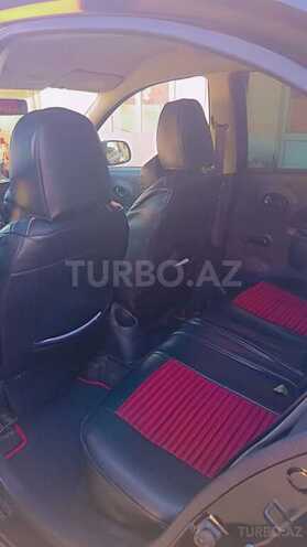 Nissan Micra-10