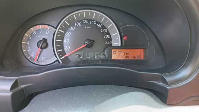Nissan Micra-9