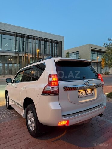 Toyota Land Cruiser Prado-3