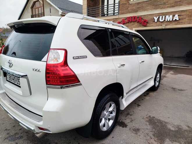 Toyota Land Cruiser Prado-6