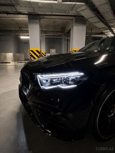 Mercedes E 53 AMG 4MATIC+-5