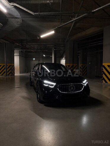 Mercedes E 53 AMG 4MATIC+-2