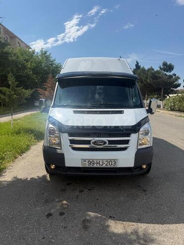 Ford Transit-1