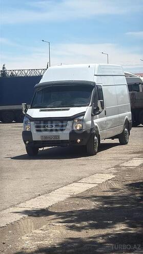 Ford Transit-9