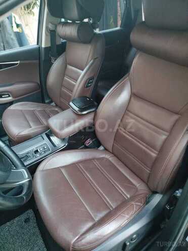 Kia Sorento-8