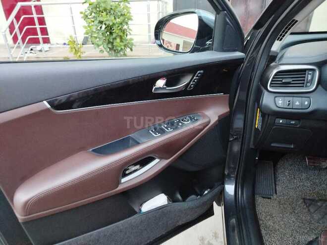 Kia Sorento-7