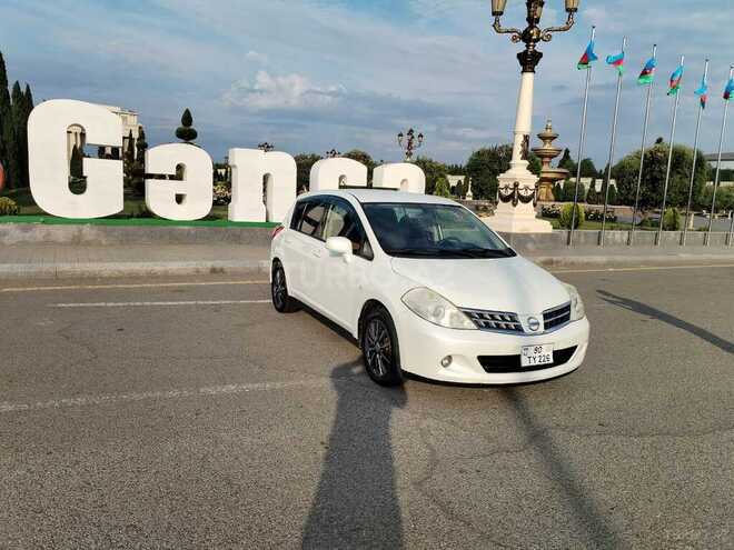 Nissan Tiida-8
