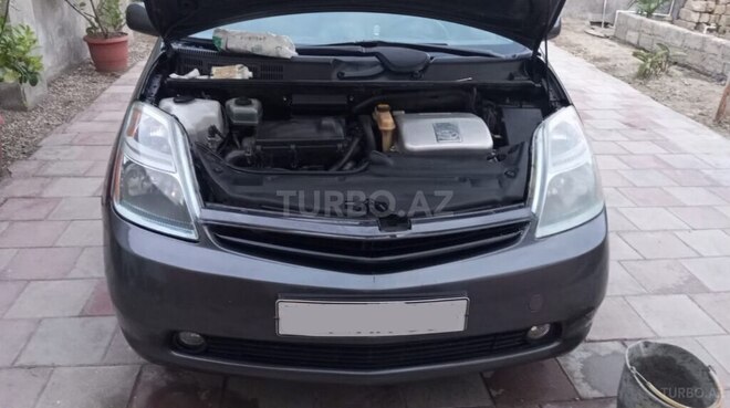 Toyota Prius-3