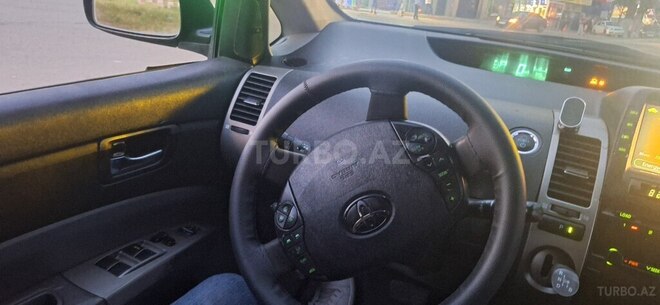 Toyota Prius-6