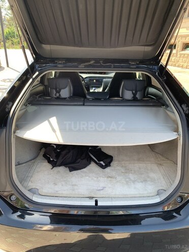 Toyota Prius-18
