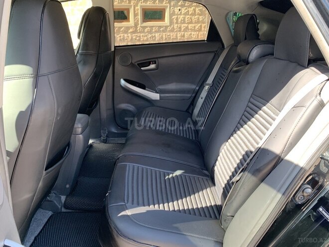 Toyota Prius-14