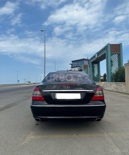 Mercedes E 280-2