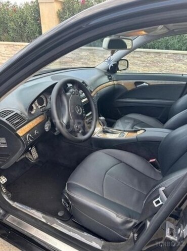 Mercedes E 280-3