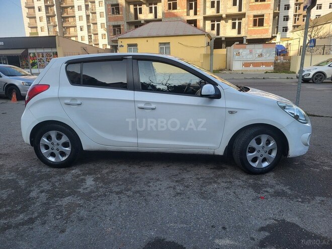 Hyundai i20-3