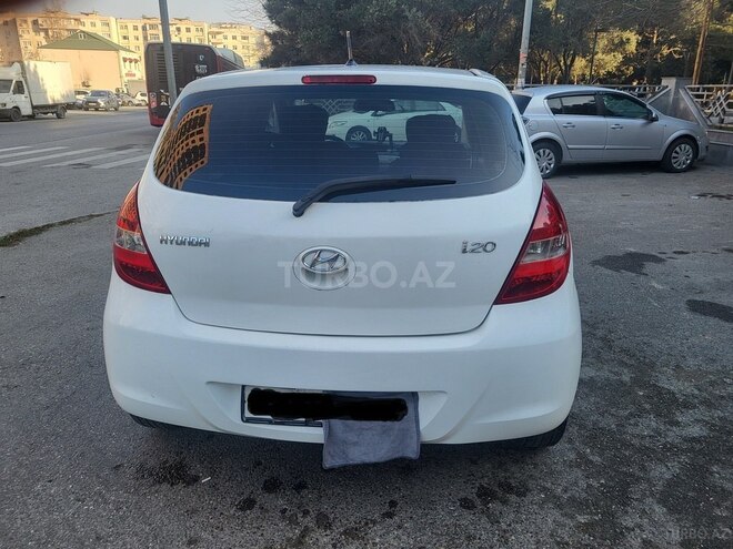Hyundai i20-4