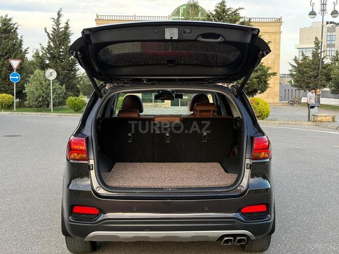 Kia Sorento-9