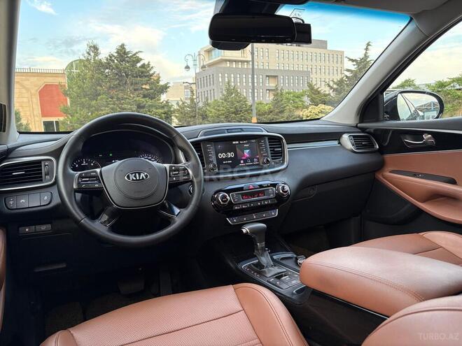 Kia Sorento-16