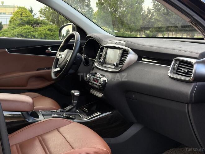 Kia Sorento-28