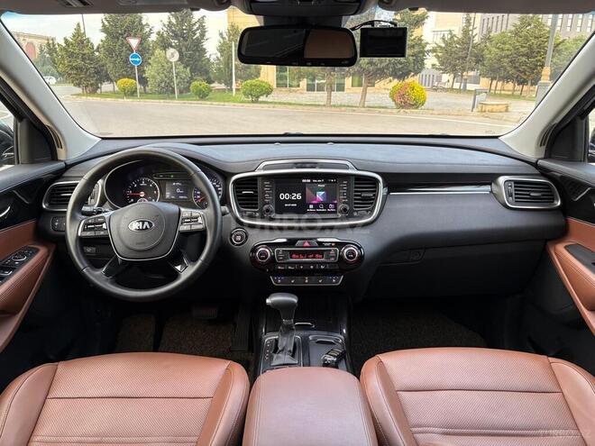 Kia Sorento-24