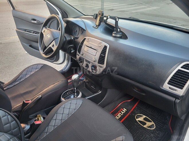Hyundai i20-7