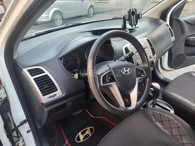 Hyundai i20-8