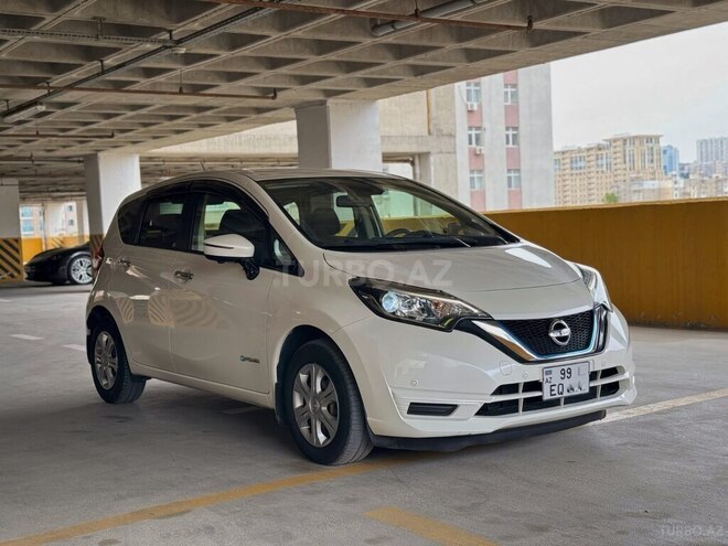 Nissan Note-1