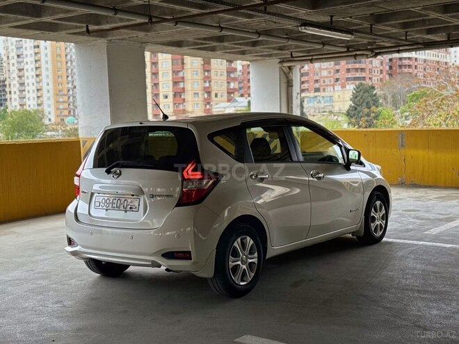 Nissan Note-10