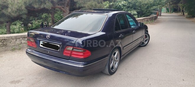 Mercedes E 200-2