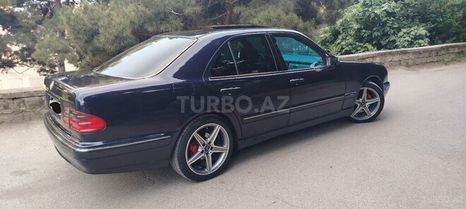 Mercedes E 200-3