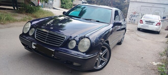 Mercedes E 200-7