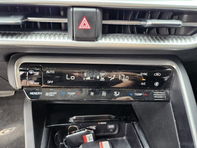 Kia K5-6