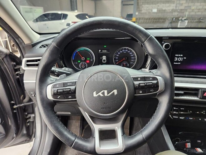 Kia K5-8
