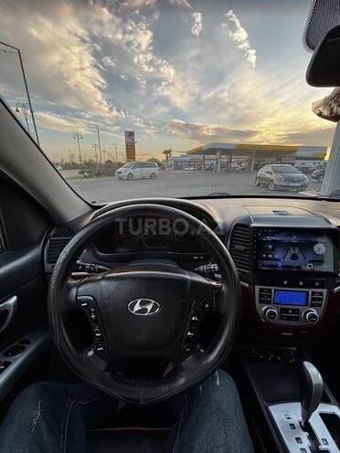 Hyundai Santa Fe-18