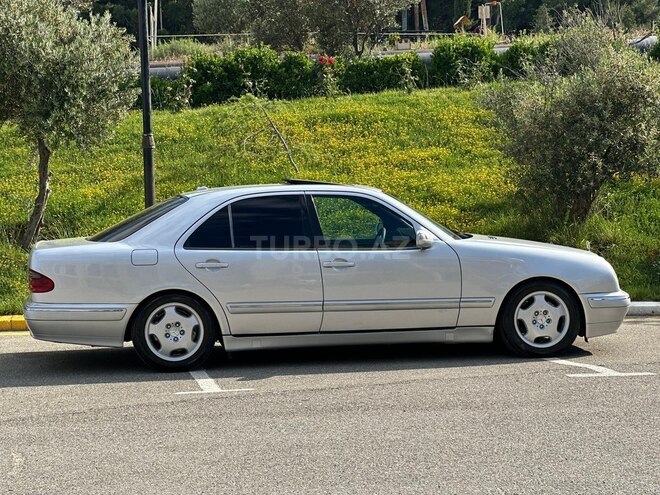 Mercedes E 220-7