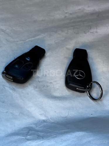 Mercedes E 220-19