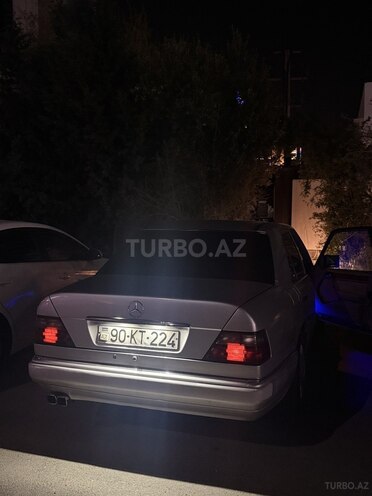 Mercedes 250 D-3