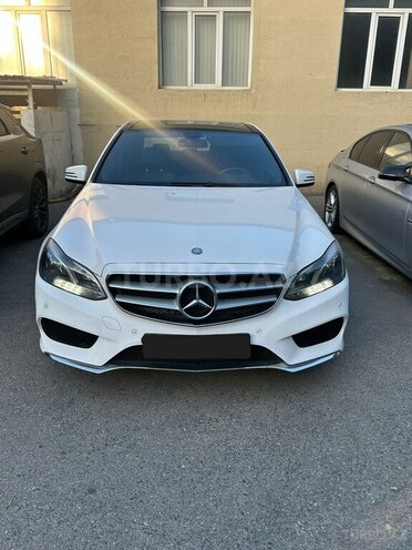 Mercedes E 300-1