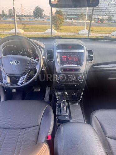 Kia Sorento-10