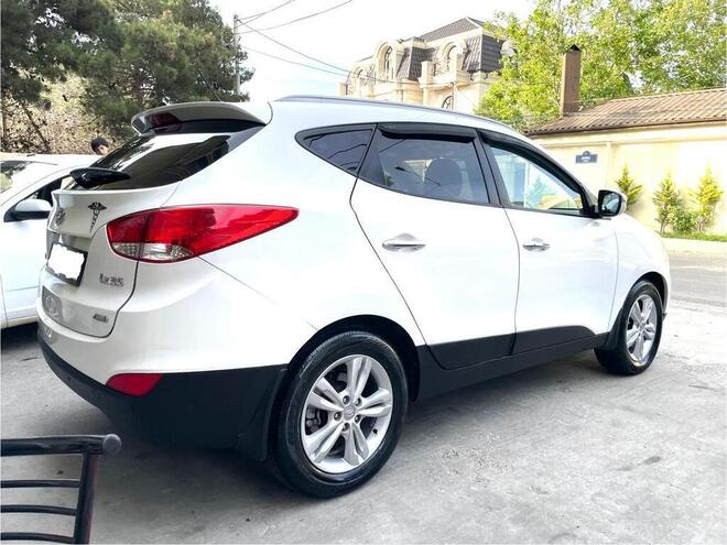 Hyundai ix35-4