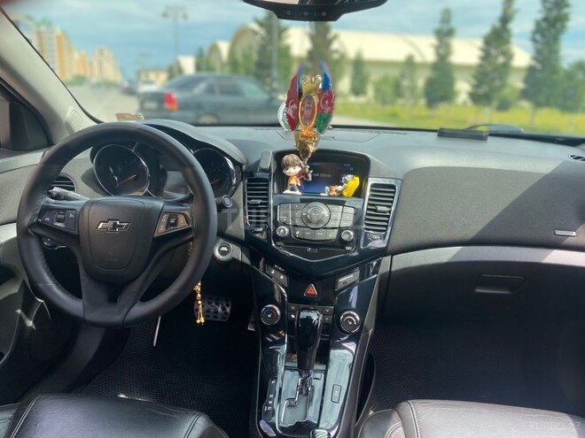 Chevrolet Cruze-9
