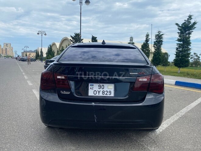 Chevrolet Cruze-13