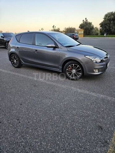 Hyundai i30-3