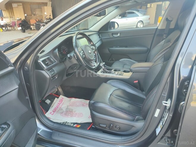 Kia Optima-11