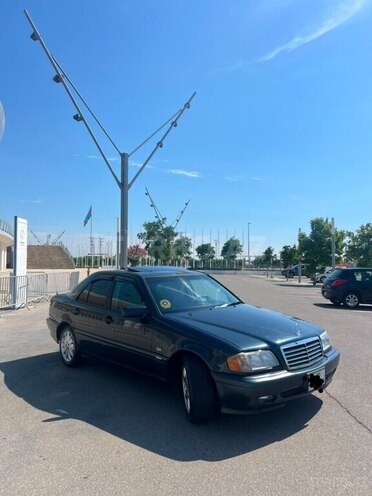 Mercedes C 200-2